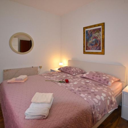 Galant Apartments Rovinj Exterior photo