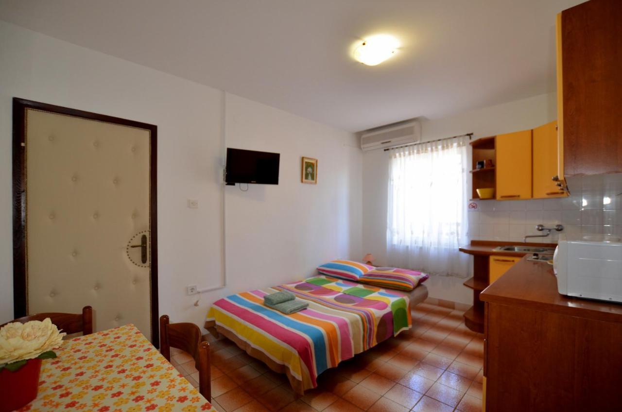 Galant Apartments Rovinj Room photo